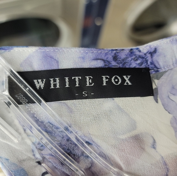 EUC White Fox 'French Riviera' Purple & White Cutout Open Back Mini Dress -Small - Picture 8 of 10